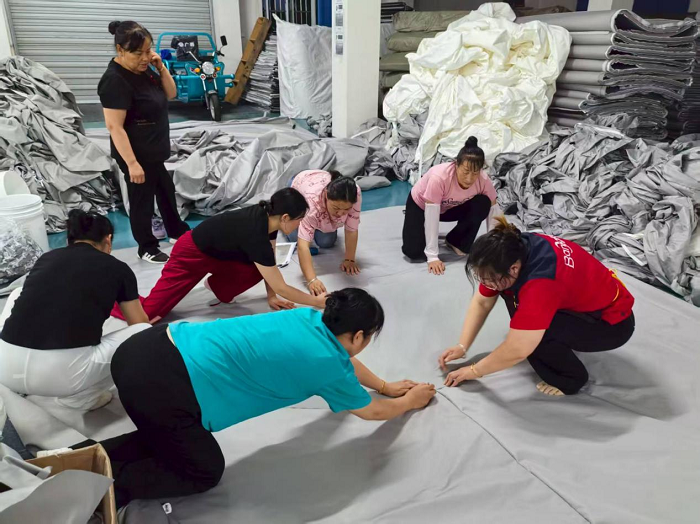 特大型尺寸异性风管技术攻关现场1