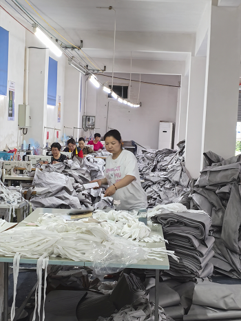 特大型尺寸异性风管制作实景